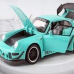 1:22 Scale Die-Cast Racing Sports Car